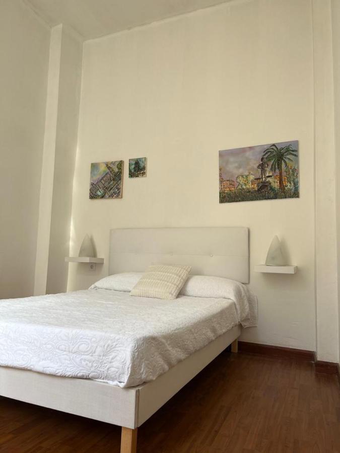 Apartamentos Malaga Centro Экстерьер фото